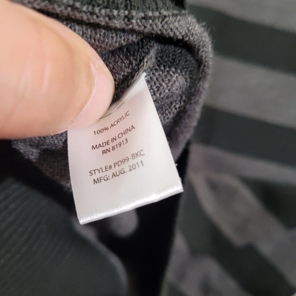 Paper Denim Cloth‎ Sweater Mens Medium Gray Striped Vneck Classiccore Preppy - Picture 10 of 11